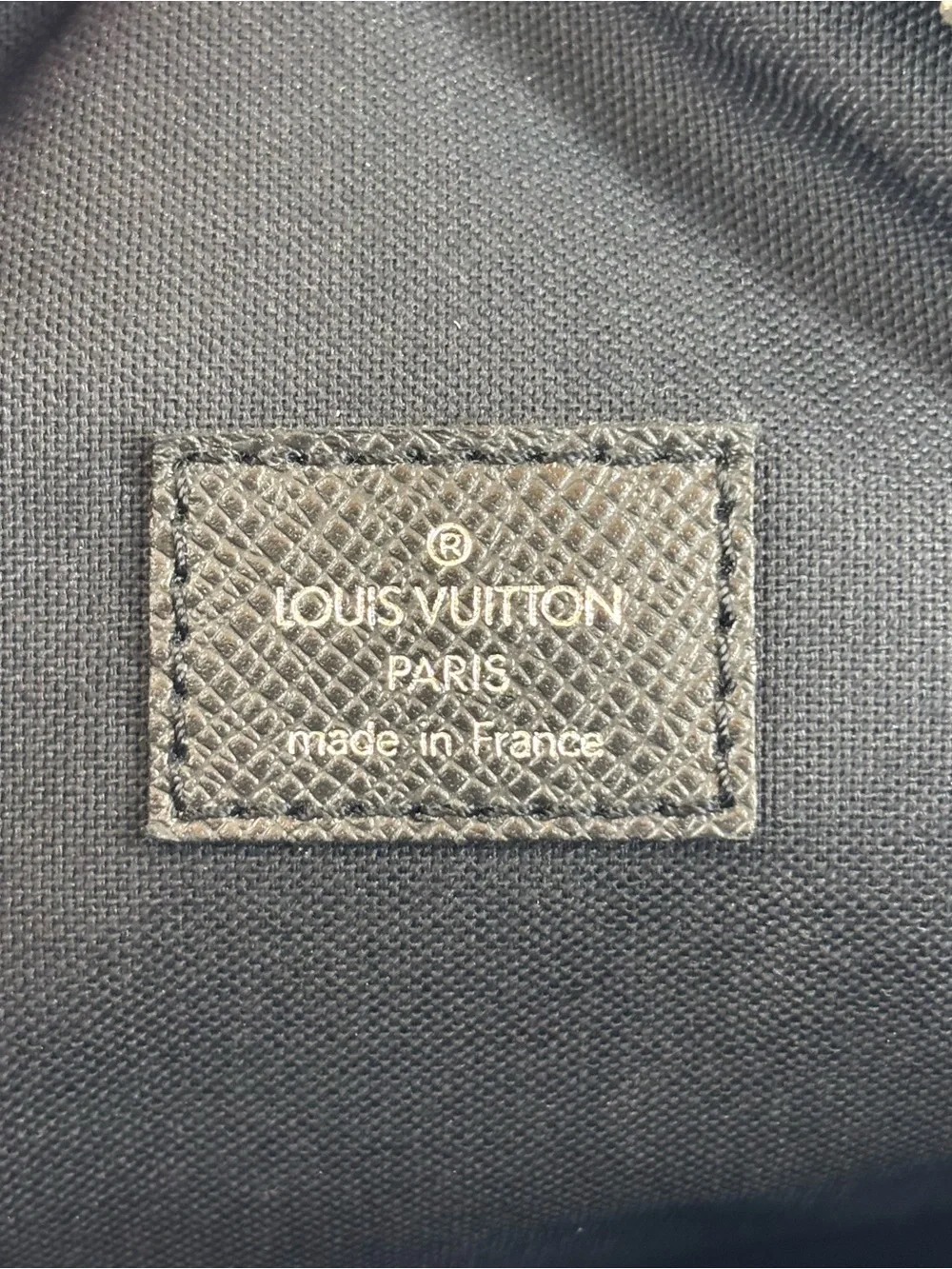 Louis Vuitton Danube PM Black Taiga Leather Crossbody Messenger Bag Authentic